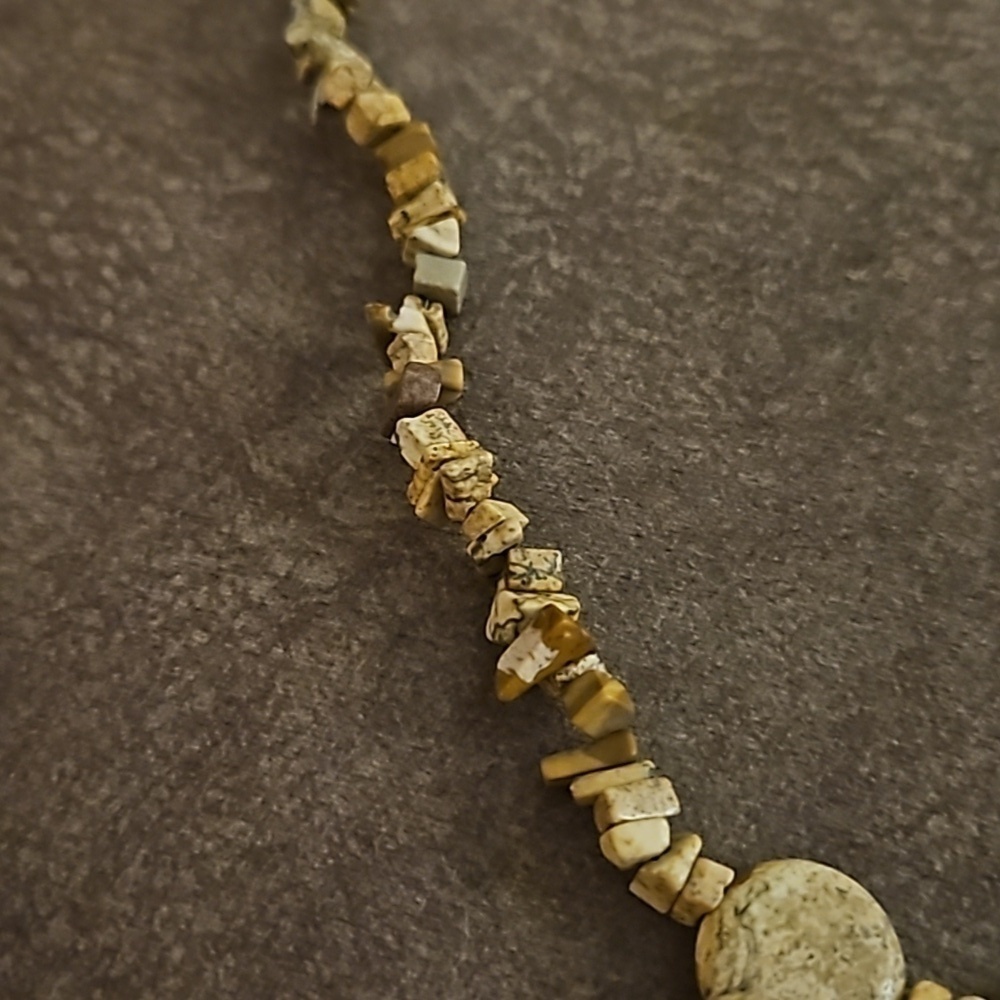 HANDMADE Brown Jasper Chip Beaded Toggle Necklace - Picture 4 of 7
